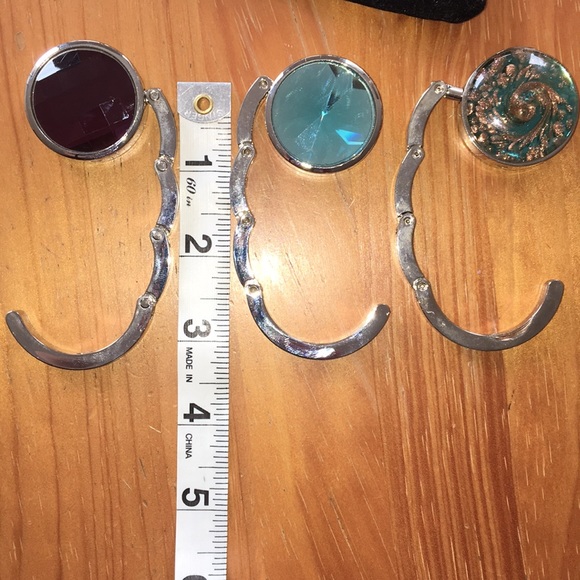 Purse Hanger - Great for wristlets during dinner! - Picture 5 of 5